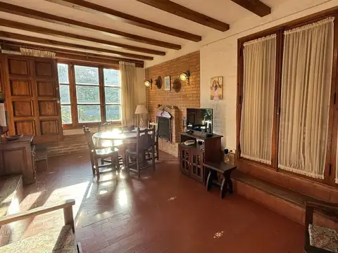 Depto Tipo Casa en Venta en Centro, USD 150.000