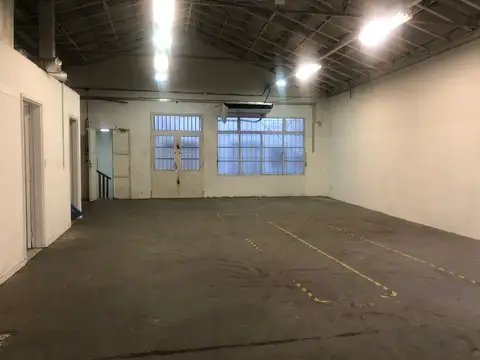 SAN MARTIN 655 280M2 PLANTA LIBRE