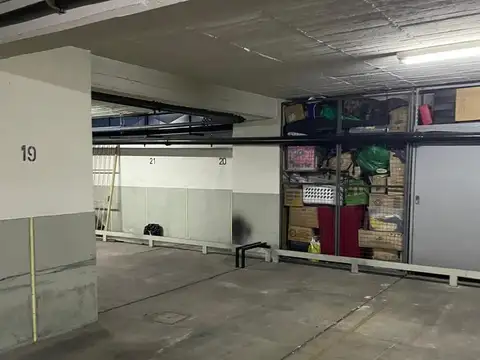 Venta Cochera fija cubierta con Baulera 1er.ss.ss  zona Tribunales