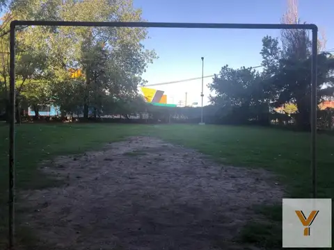 Avenida Crisólogo Larralde y Albarellos