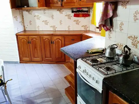 Casa 7 ambientes con 3 baños