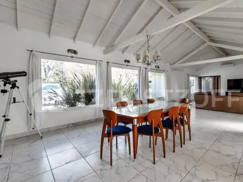 Casa en Venta en Los Lagartos, USD 445.000
