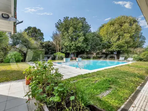 Casa en venta en Los Lagartos   de una sola planta, con 5 dormitorios