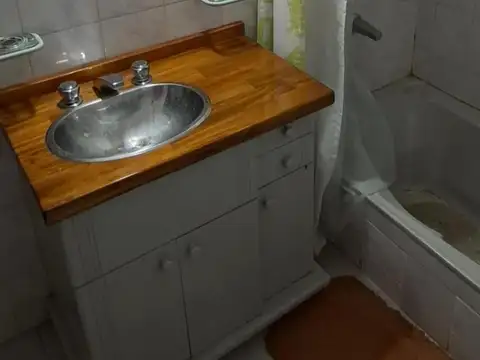 Departamento 6 ambientes con 3 baños