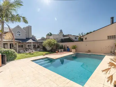 VENTA CASA 5 AMB EN WILDE CON PILETA APTO CREDITO