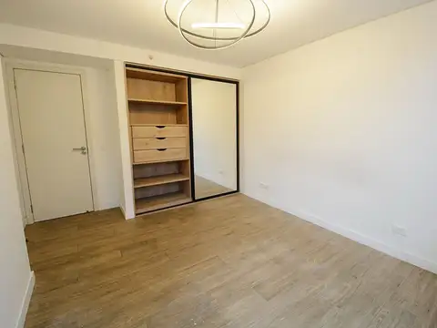 Departamento en Alquiler con 1 cocheras