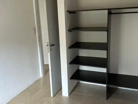 Depto Tipo Casa 5 ambientes con 1 baño