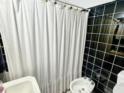 Casa excelente construcción, dos propiedades en una
