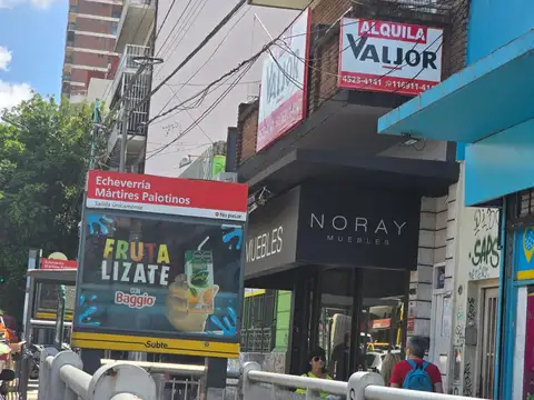 Oficina 4 ambientes con 2 baños