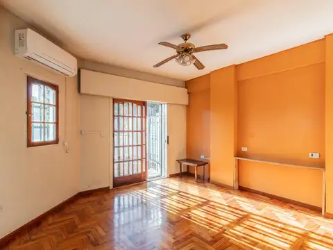 Casa en Venta en Mataderos, USD 374.900