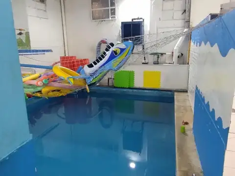 Depto Tipo Casa Monoambiente con 4 baños