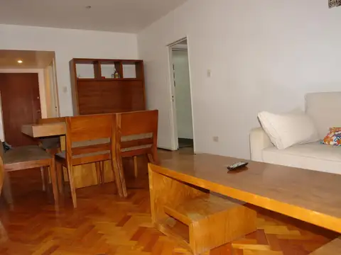 Vuelta De Obligado 2700, Piso 3