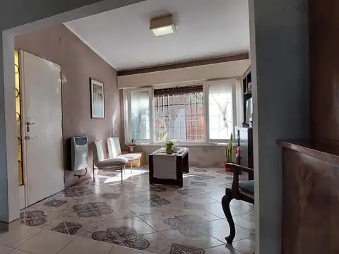 VENTA CASA RECICLADA 2 DORMITORIOS BARRIO BELGRANO