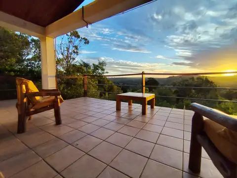 VENTA CASA 2 DORMITORIOS VILLA SERRANA FRENTE LAGO