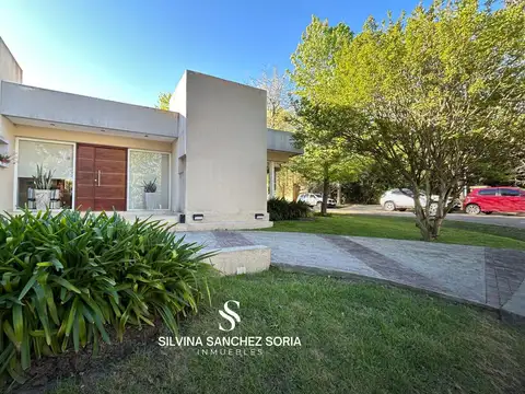 CASA 4 AMBIENTES EN VENTA, LA CODORNIZ