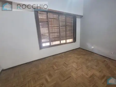 Casa en Alquiler en Villa Ballester, $ 950.000