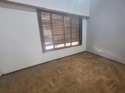 Casa en Alquiler en Villa Ballester, $ 1.100.000