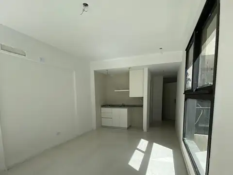 Departamento monoambiente con patio en alquiler