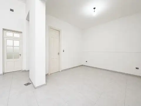 Depto Tipo Casa en Venta en Centro, USD 110.000