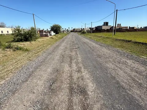 Calle Fundadores y Av. Estancia La Carolina - Lote 700 y 701 - Campiñas de Piñero