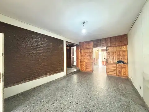 Casa 3 ambientes con 1 baño