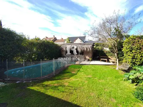 Casa 6 ambientes con 2 baños