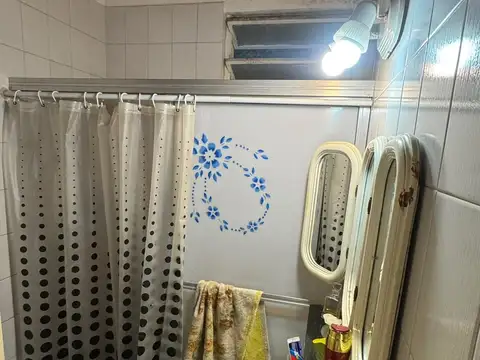 Depto Tipo Casa 4 ambientes con 1 baño