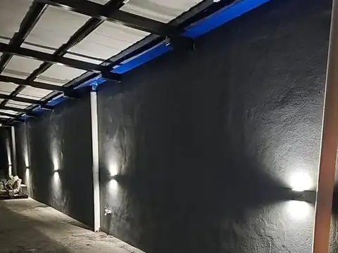 VENDO IMPRESIONANTE CASA A ESTRENAR C/ PISCINA EN POSADAS MNES