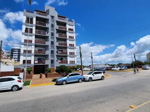 AV. COSTANERA al 3300