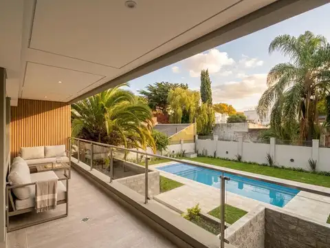 VENTA 3 AMB TIPO CASA EN CONDOMINIO PATIO/ COCHERA/BAULERA