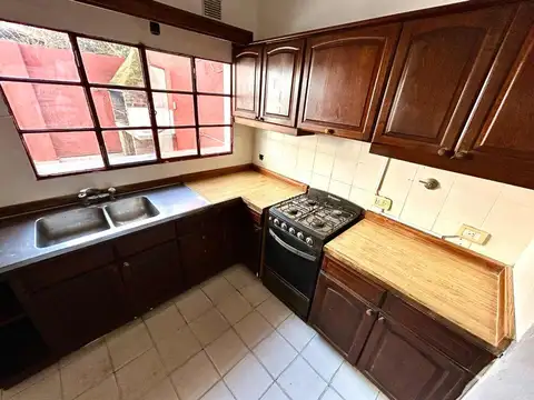 Depto Tipo Casa en Alquiler 51 años