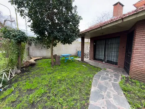 Casa en Venta con 1 cochera