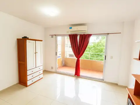 Venta - Departamento - 1 Amb - Monoambiente - Balcon - Frente - Apto Credito - Parque Patricios