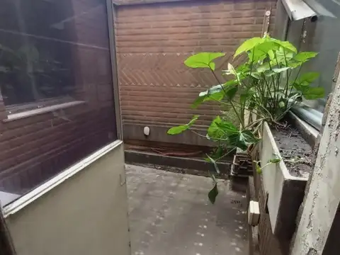DEPOSITO U OFICINA EN LINIERS PLANTA ALTA  AV RIVADAVIA