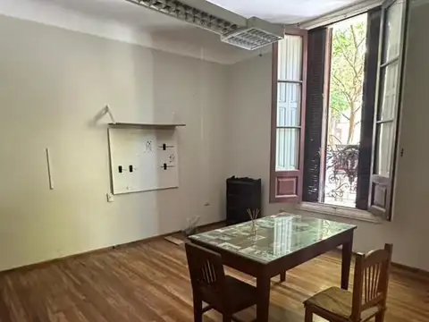 Casa en venta - 2 Dormitorios 2 Baños - San Nicolás de los Arroyos