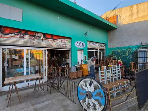 LOCAL EN VENTA EN MONTE GRANDE CON CASA 2AMB