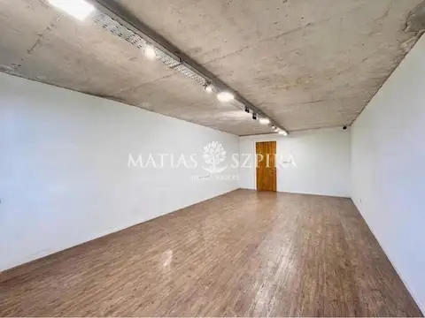 Oficina en Alquiler en Francisco Álvarez, $ 800.000