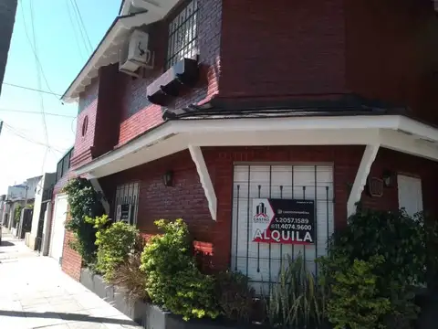 Depto Tipo Casa en Alquiler de 3 dormitorios