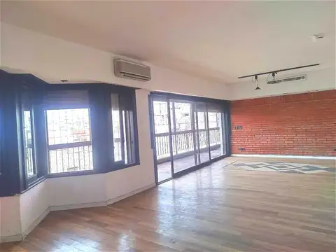 VENTA PENTHOUSE / DEPARTAMENTO - 7 AMBIENTES - TERRAZA Y QUINCHO - COCHERA - APTO CREDITO - PERMUTA