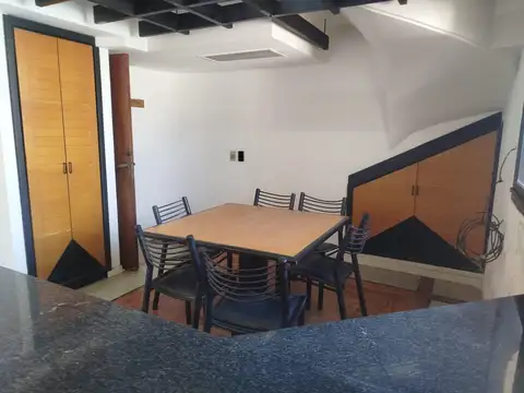 Departamento 7 ambientes con 5 baños
