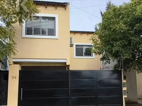 Casa en venta/ 3 dormitorios/ Barrio Nautico/ Berisso