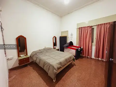 Casa 4 ambientes con 1 baño