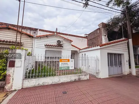 Propiedad con 2 habitaciones y cochera - Apta crédito