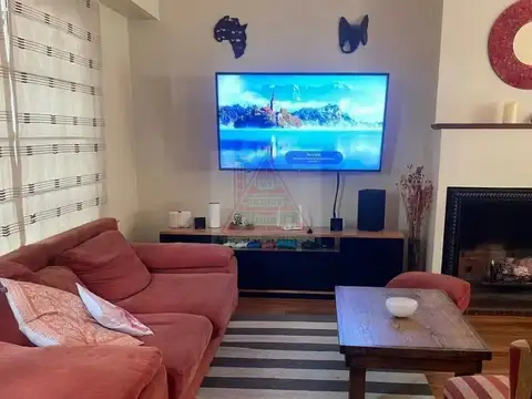 Casa en Venta con 2 cocheras