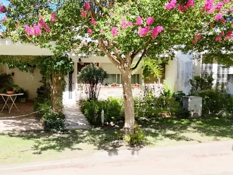 Casa en venta en Santa Rosa De Casa en Venta a metros de la ruta n° 5 – B° Gómez – cód 1209