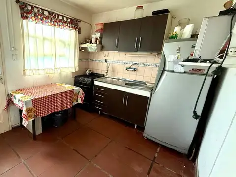 Casa 3 ambientes con 1 baño