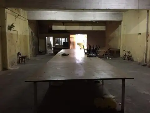 Galpon en Venta en Parque Chacabuco, USD 360.000