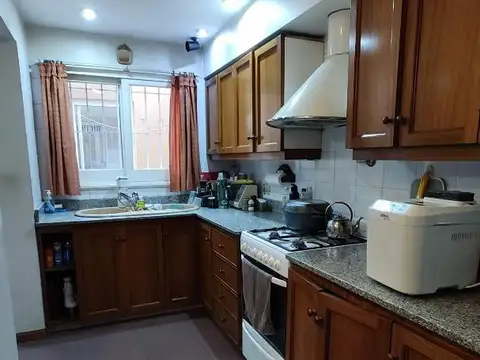 Casa 4 ambientes con 3 baños