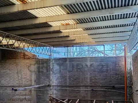 Galpon en Alquiler en Godoy Cruz, $ 700.000