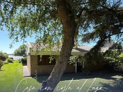 CASA EN VILLA GUADALUPE, SOBRE EL LAGO